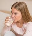 科学饮水助力健康瘦身：掌握“8杯水减肥法”